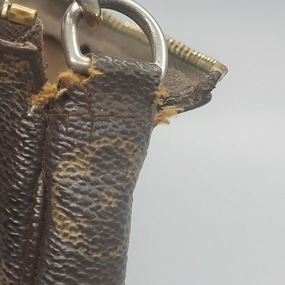 LOUIS VUITTON VINTAGE POCHETTE ACCESSOIRES - Picture 6 of 16